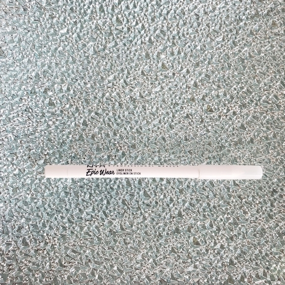 NYX Professional Makeup Epic Wear Waterproof Eyeliner Pencil - Pure White NEW - Picture 3 of 3